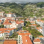 Bolina Center * Caniço