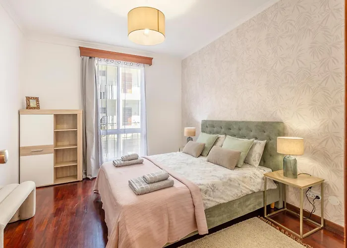 Bolina Center * Caniço